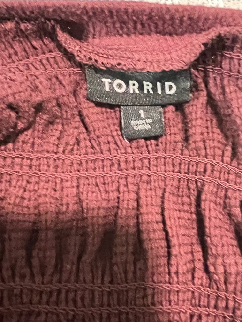 Torrid Knit Crewneck Smocked Flutter Sleeve Top In Sassafras Burgundy Sz 1 (1X) - Picture 6 of 6